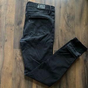 Levi’s 720 High Rise Super Skinny